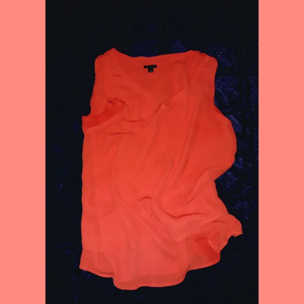 Ann Taylor tiered tank top